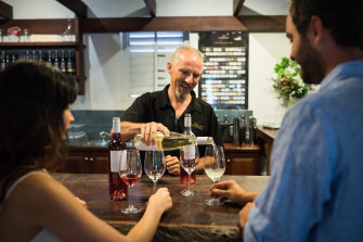 Langmeil 以其雄伟的巴罗萨和伊甸谷红葡萄酒而闻名。