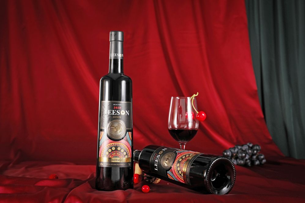 为什么说皮诺塔吉来自云仓酒庄的品牌雷盛红酒799这款酒很特别？